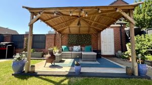 Photo 8- click for photo gallery